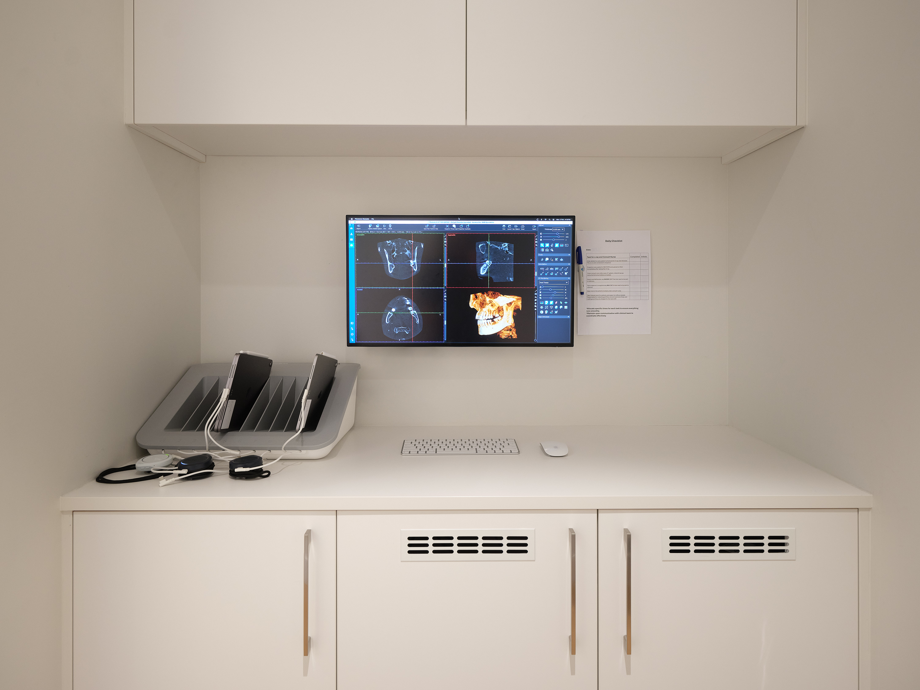 25 02 03 Medispace 385