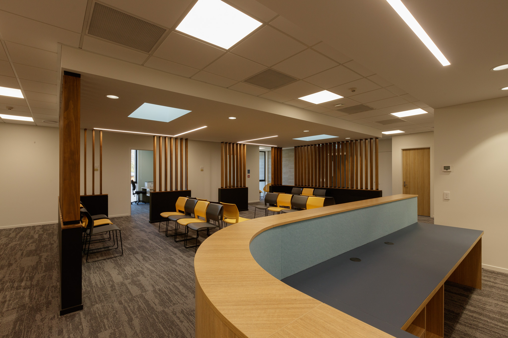 PaulGreen Medispace Small 240703 0201