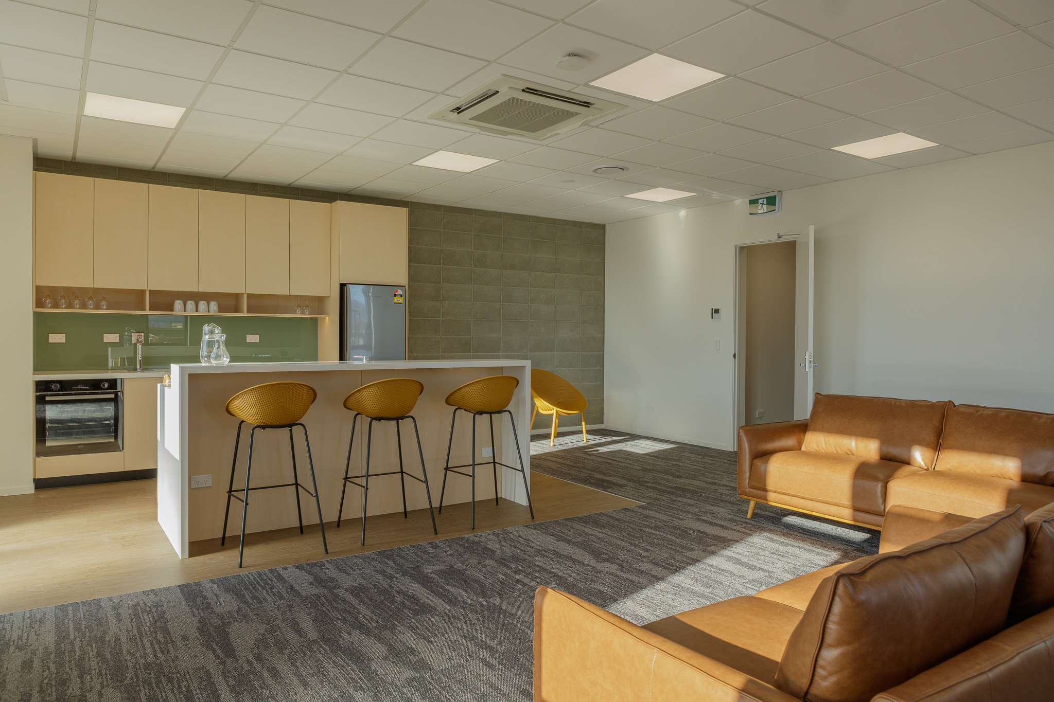 PaulGreen Medispace Small 240703 0272